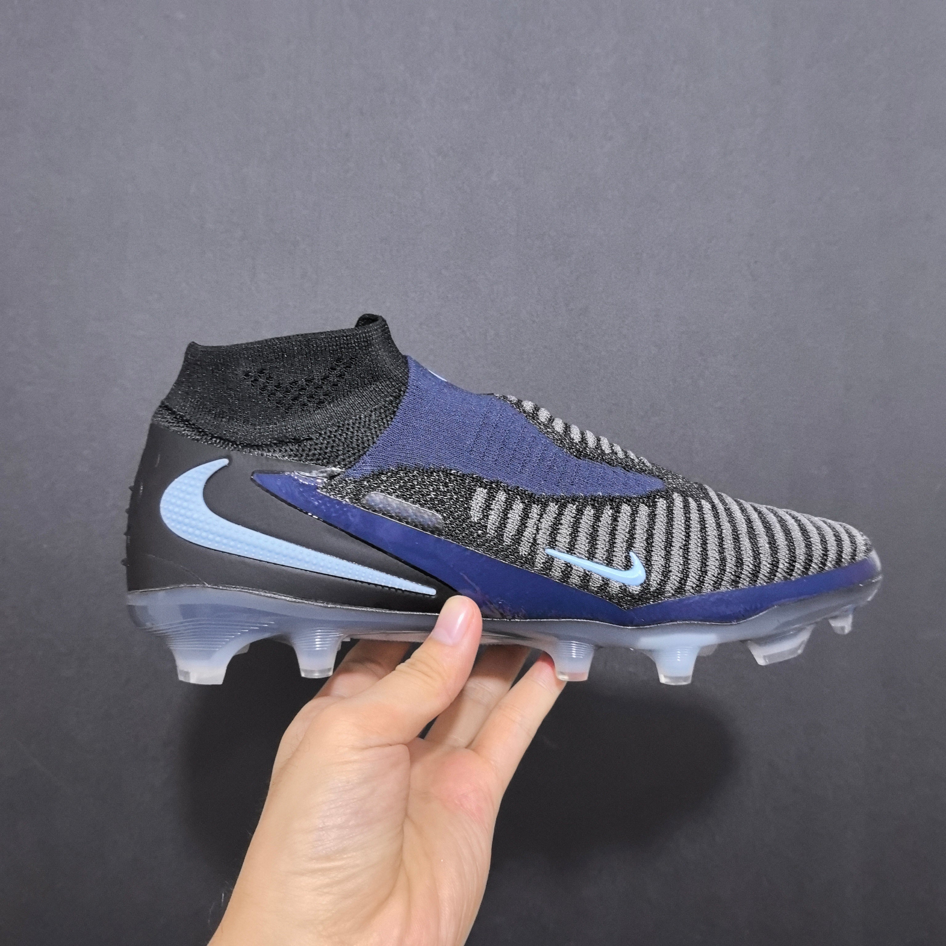 The Nike Phantom 6 High Elite FG