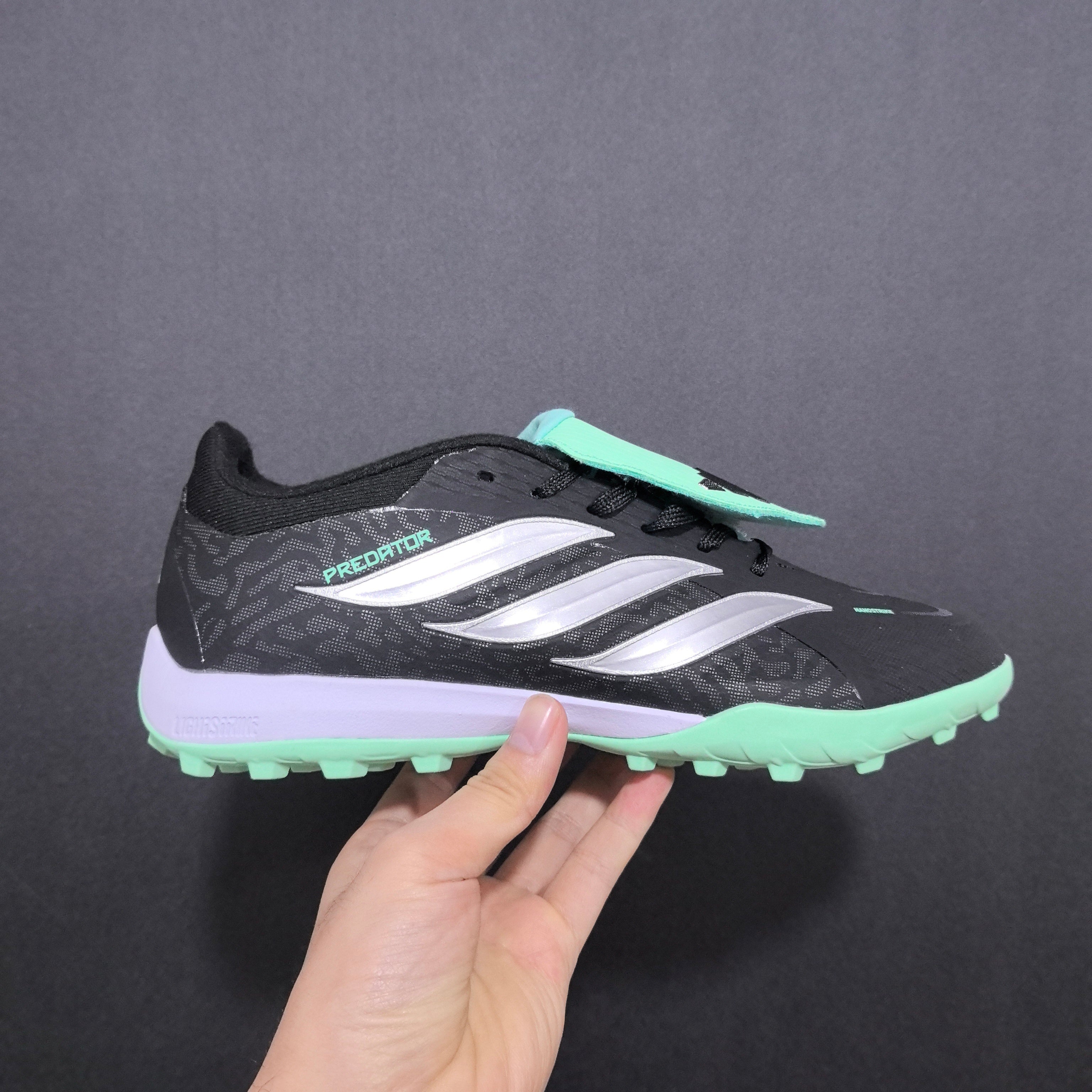 Adidas predator